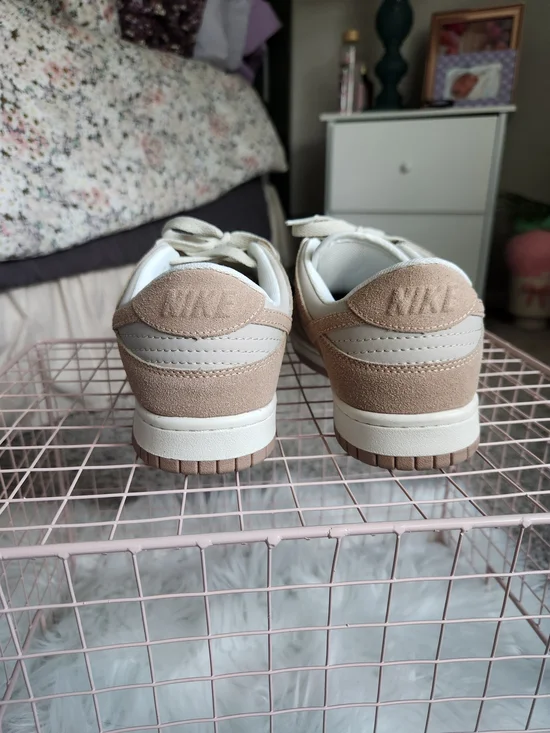 Nike Dunk Low SE - Picture 5 of 8